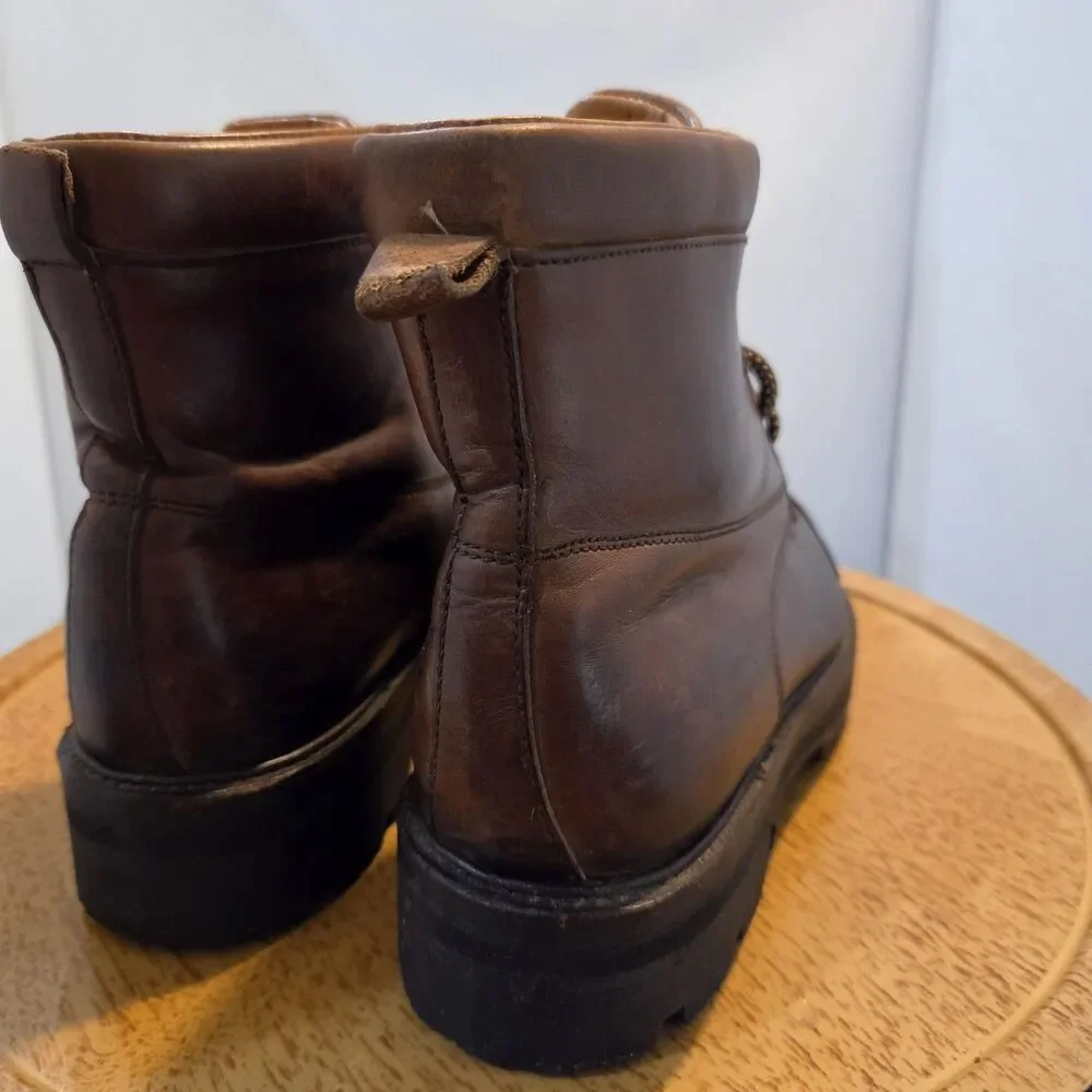 Vintage Cole Haan Country Boots 8.5 M Brown Leather Vibram Lug Sole Hiking